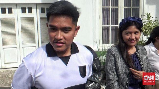 KUA memastikan seluruh berkas persyaratan pernikahan Kaesang Pangarep dan Erina Gudono sudah lengkap.