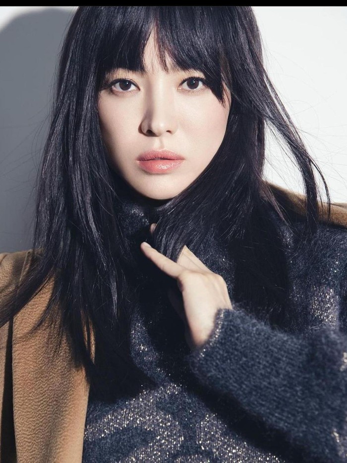 Seperti yang sudah diketahui, Song Hye Kyo memang didapuk sebagai brand ambassador untuk label fashion asal Korea Selatan tersebut./ Foto: Kim Yeong Jun