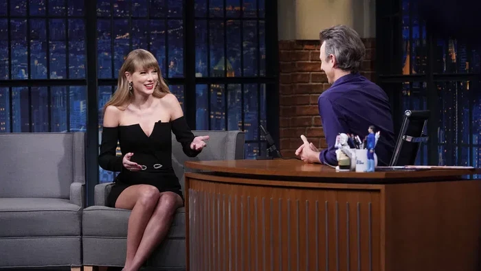 Heboh, Gaya Taylor Swift Ini Dinilai Mirip dengan Putri Diana! Benarkah? Heboh, Gaya Taylor Swift Ini Dinilai Mirip dengan Putri Diana! Benarkah?