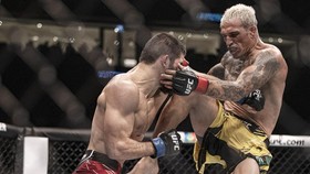 Rahasia Bisikan Khabib ke Oliveira di UFC 280