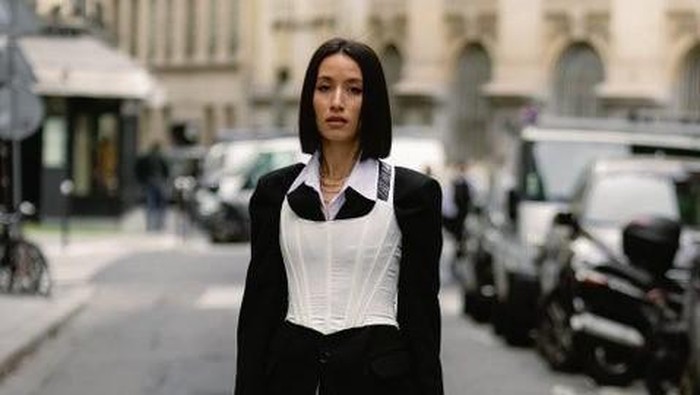 5 Cara Styling Corset Top Agar Tidak Terlihat Membosankan