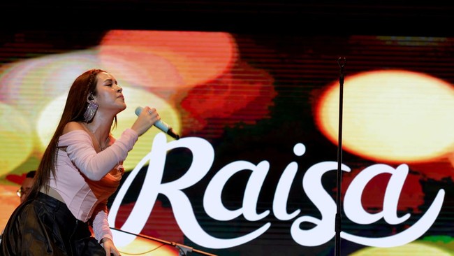 Raisa dijadwalkan membawakan 26 lagu selama 2,5 jam konser di Stadion Utama Gelora Bung Karno pada 25 Februari mendatang.