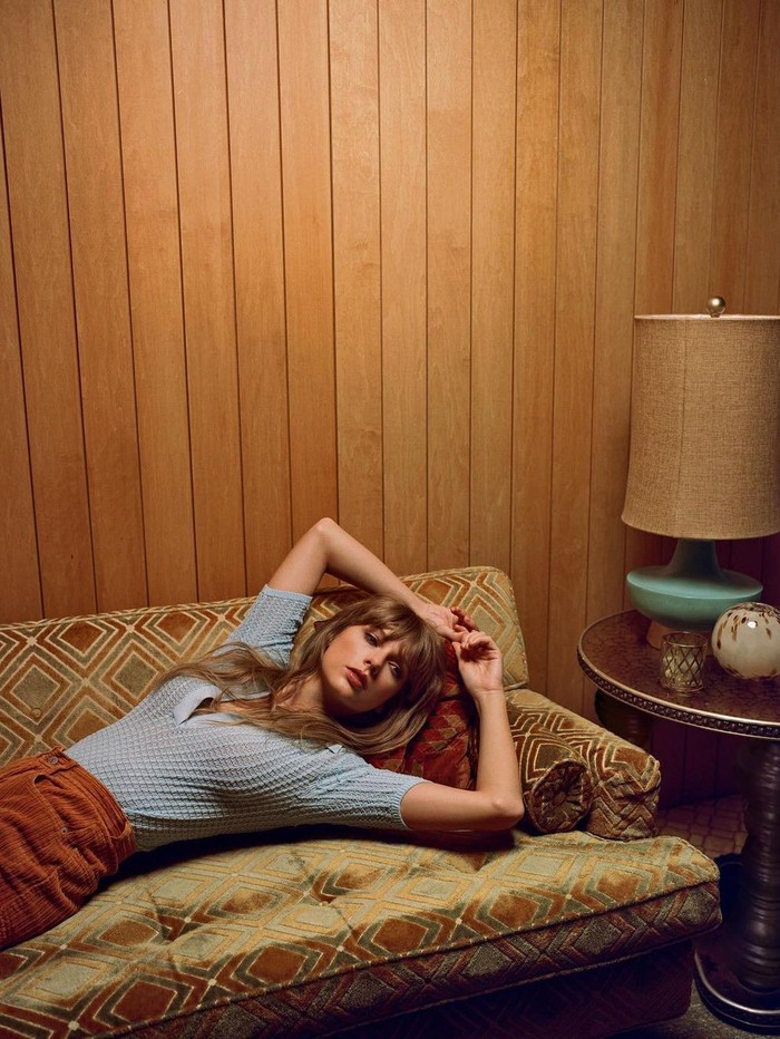 Taylor Swift memang dikenal sebagai penyanyi yang lagu dan album barunya sangat ditunggu, terutama oleh Swifties! Itu karena kerap menunjukkan 'kode' hingga terang-terangan ingin ditujukkan ke siapa./Foto: Instagram @taylorswift