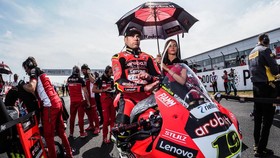img-title Bautista: Masyarakat Indonesia Gila Balap Motor
