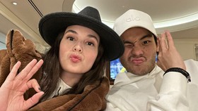 Chelsea Islan dan Rob Clinton Resmi Menikah