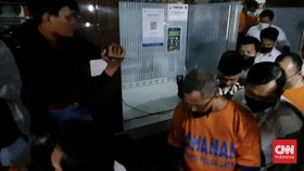 Enam Tersangka Tragedi Kanjuruhan Resmi Ditahan di Polda Jatim