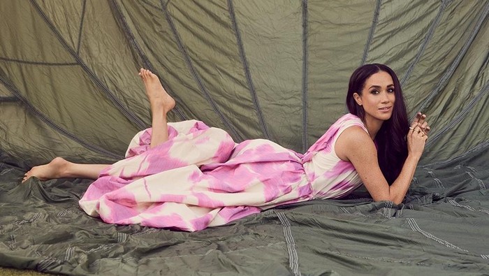 Di Wawancara Terbaru, Meghan Markle Bicara tentang Ratu Elizabeth II hingga Minta Maaf ke Paris Hilton!