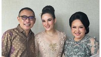 <p>Acara lamaran tersebut digelar pada Senin, 24 Oktober 2022. Hal itu diketahui lewat unggahan sejumlah kerabat dekat Chelsea Islan. (Foto: Instagram @jusuf_long)</p>