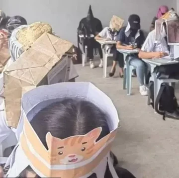 Viral Mahasiswa di Filipina Pakai Topi 'Anti Nyontek' Saat Ujian, Buat Desain Beragam yang Unik!