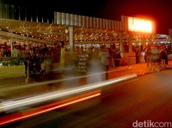 Menunggangi Ombak Pergaulan di Bali