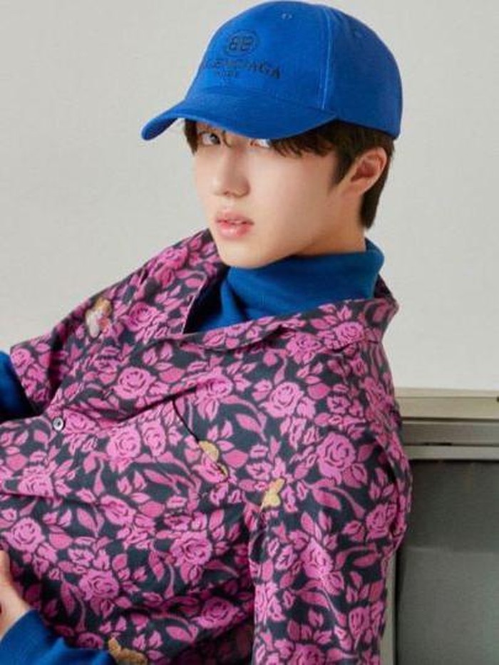 Chani ingin mewujudkan kedua mimpinya untuk menjadi seorang aktor-idol. Dan Chani membuktikan dapat menyeimbangkan kedua profesinya tersebut./ foto: instagram.com/c_chani_i