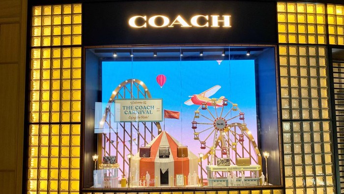 Coach Bawa Suasana Karnaval dan New York ke Butiknya di Senayan City Coach Bawa Suasana Karnaval dan New York ke Butiknya di Senayan City