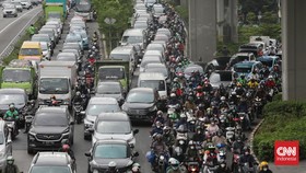Mobil Mewah Pelat RFP Masih Wara-wiri di Jalan Ibu Kota