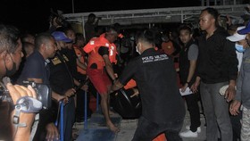 Korban Tewas Kapal Terbakar di NTT Bertambah Jadi 17 Orang
