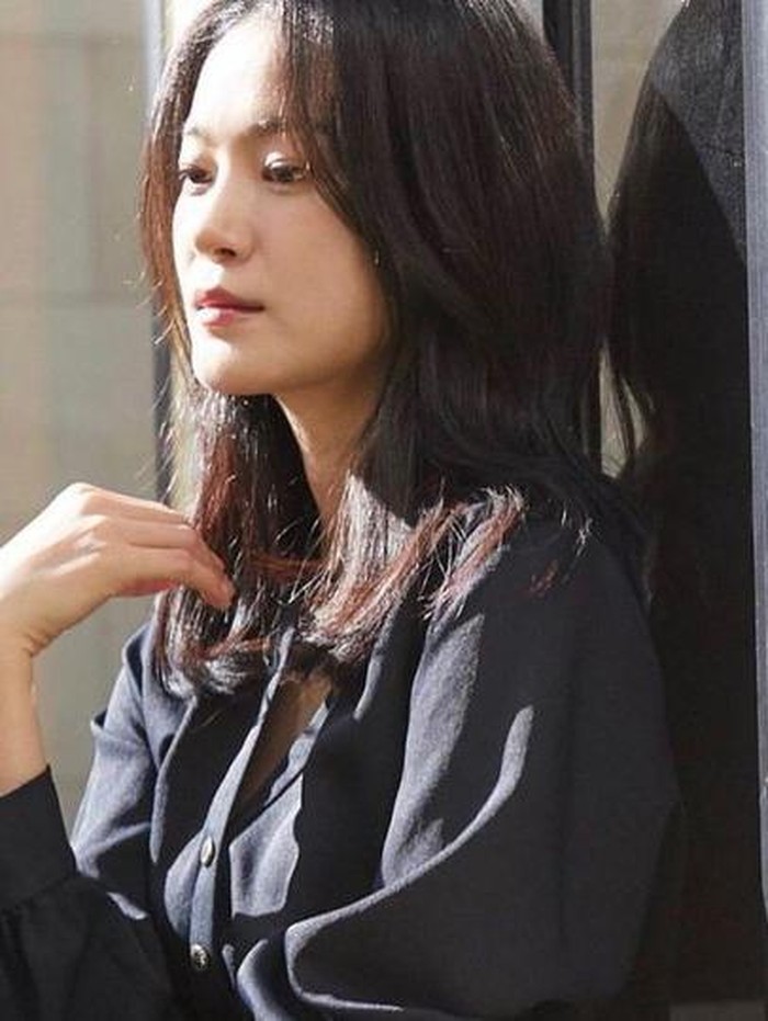 Ia memulai karier sebagai aktris sejak tahun 2016, dalam film The Age of Shadow/ Foto: instagram.com/okjayeon