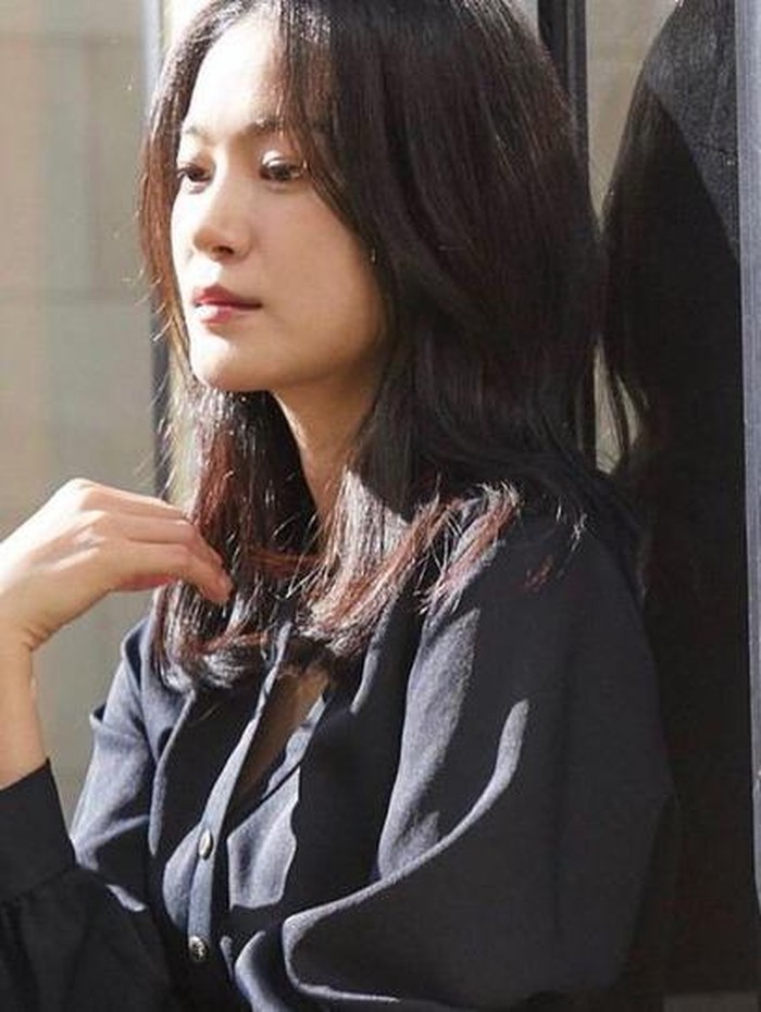 Ia memulai karier sebagai aktris sejak tahun 2016, dalam film The Age of Shadow/ Foto: instagram.com/okjayeon