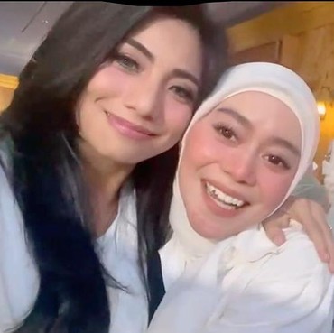 Disebut Jadi Juri Pengganti, 7 Potret Kedekatan Siti KDI & Lesti Kejora