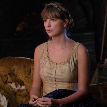 Rilis Video Musik 'Bejeweled', Taylor Swift Gandeng Laura Dern & Band HAIM