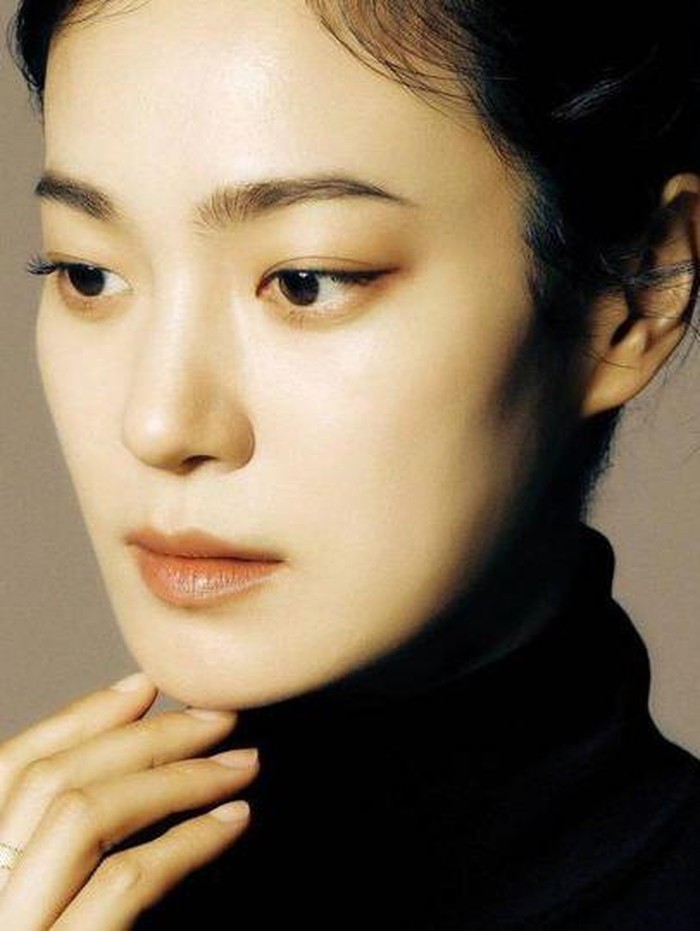 Ok Ja Yeon juga merupakan anggota klub teater di sekolahnya. Namun, ia mengaku pada saat itu sama sekali tidak ada niatan untuk menjadi seorang aktris, lho!/ Foto: instagram.com/okjayeon