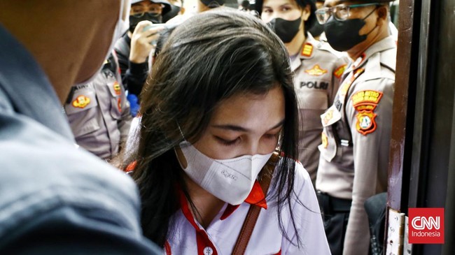 Brigadir J disebut sempat memiliki masalah dengan satu orang ajudan eks Kadiv Propam Polri Ferdy Sambo bernama Daden.