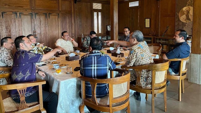 Partai NasDem mengklaim ada partai politik yang baru bergabung dalam koalisi pengusung Anies Baswedan sebagai calon presiden. Bakal diumumkan saat deklarasi.