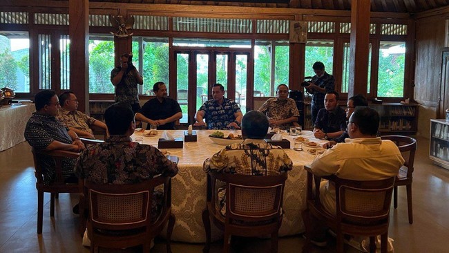 DPP PKS membeberkan tiga syarat atau indikator penilaian pasangan capres dan cawapres dalam rencana koalisi mereka dengan Partai NasDem dan Demokrat.