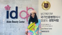 <p>Wanita 56 tahun ini juga terlihat berkonsultasi dengan dokter di Korea, Bunda. Ia mengaku akan menjalani operasi <em>anti-aging</em> di akhir tahun dan awal tahun 2023. (Foto: Instagram: @ti2dj)</p>