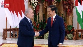 VIDEO: Momen Pertemuan Jokowi dan PM Palestina di Istana Bogor
