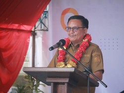 Walkot Bitung Puji Seminar Nasional Menuju Bitung Kota Pintar