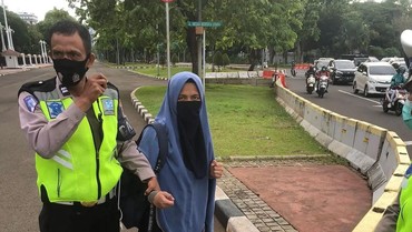 Ini Isi CCTV Saat Wanita Bercadar Nekat Terobos Istana