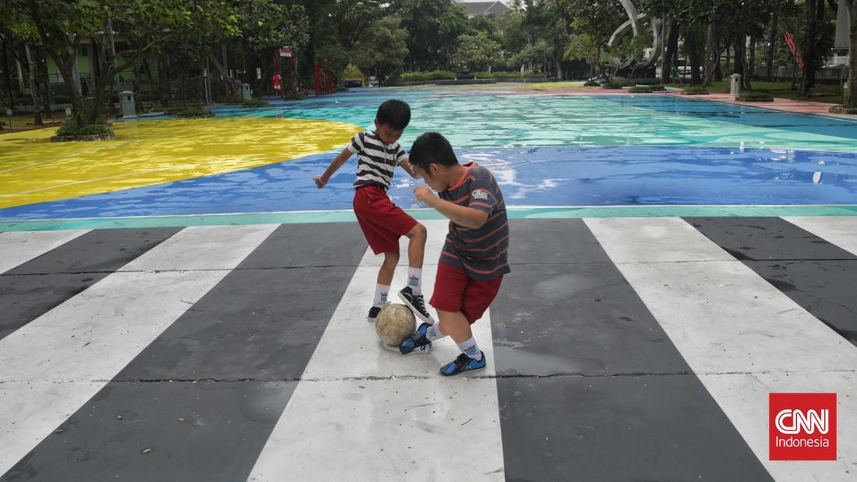 FOTO: Warna-Warni Gelora Ragam Wajah Baru Taman Menteng