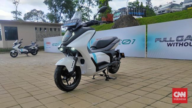 Yamaha Setop Pendaftaran Pinjam Motor Listrik E01 Mirip Nmax Yamaha memberhentikan pendaftaran uji berkendara motor listrik E01 karena peminatnya banyak tapi unit terbatas.