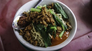 MIE AYAM BIASA HINGGA MIE AYAM KEMBANG