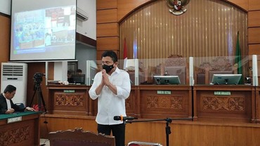 img-title Nggak Nyambung, Sambo Ngaku Peduli pada Istri tapi Asyik Main Bulutangkis