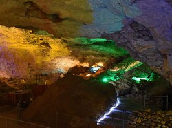 Lift Mati, 6 Turis Terjebak di Gua Bawah Tanah Grand Canyon!
