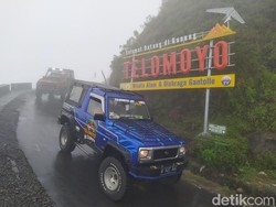 Wisata Gunung Telomoyo, Sensasi di Atas Awan Sambil Naik Mobil Jeep