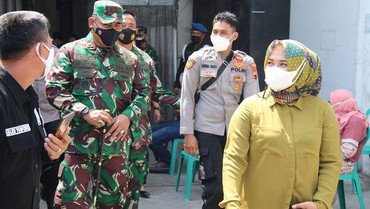 img-title 7 Potret Khrisna Shakti, Polisi yang Nikahi Pedangdut Yeni Inka