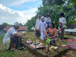 Rayakan Pagerwesi, Warga Buleleng Munjung ke Setra