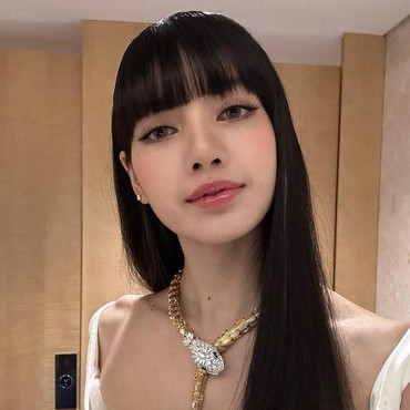 Lisa BLACKPINK Diminta Pindah dari YG Entertainment gegara Hal Ini