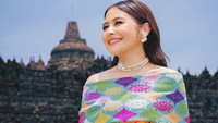 7 Potret Menawan Prilly Latuconsina di Candi Borobudur, Banjir Pujian Bun