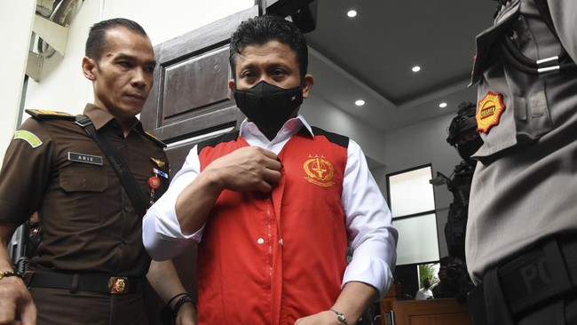 Ferdy Sambo mengaku sempat panik usai penembakan Brigadir J dan merancang skenario palsu seakan ada peristiwa tembak-menembak di rumahnya.