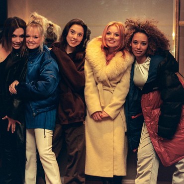 David Beckham Bicara soal Rumor Tur Reuni Victoria dan Spice Girls