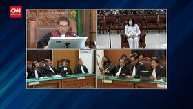 VIDEO: Hakim Tolak Nota Keberatan Putri Candrawathi