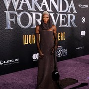 Tampil di Sekuel Black Panther, Intip Deretan Gaya Stylish Michaela Coel