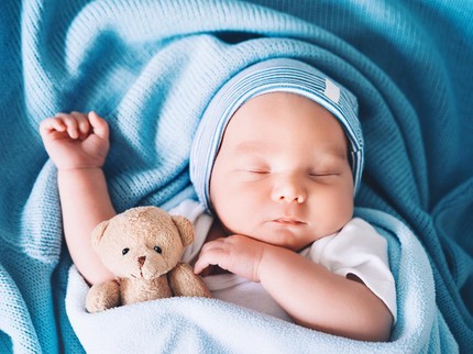 5 Cara Memandikan Bayi Baru Lahir, Bunda Perlu Tahu