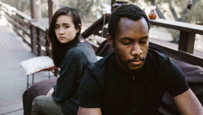 Kenapa Sih Masih Ada Orang yang Bisa Selingkuh Padahal Pasangannya Sudah 'Sempurna'? Ini Jawabannya!