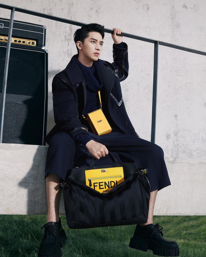 Bahkan Timmy Xu adalah artis solo pertama dari Tiongkok daratan yang menggelar konser di Korea Selatan dan diundang secara resmi sebagai tamu di Billboard Music Awards pada 2017. Wah, sungguh mengesankan ya, Beauties./ Foto: Instagram.com.timmyxu