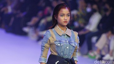 img-title Putus dengan Thariq, Fuji Tegur Penggemar yang Hujat Keluarga Gen Halilintar