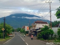 8 Fakta Menarik Gunung Lawu yang Berstatus Istirahat