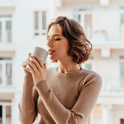 Menurut Ahli, Jenis Minuman Satu Ini Berbahaya untuk Kesehatan Ginjal! Apa Itu?